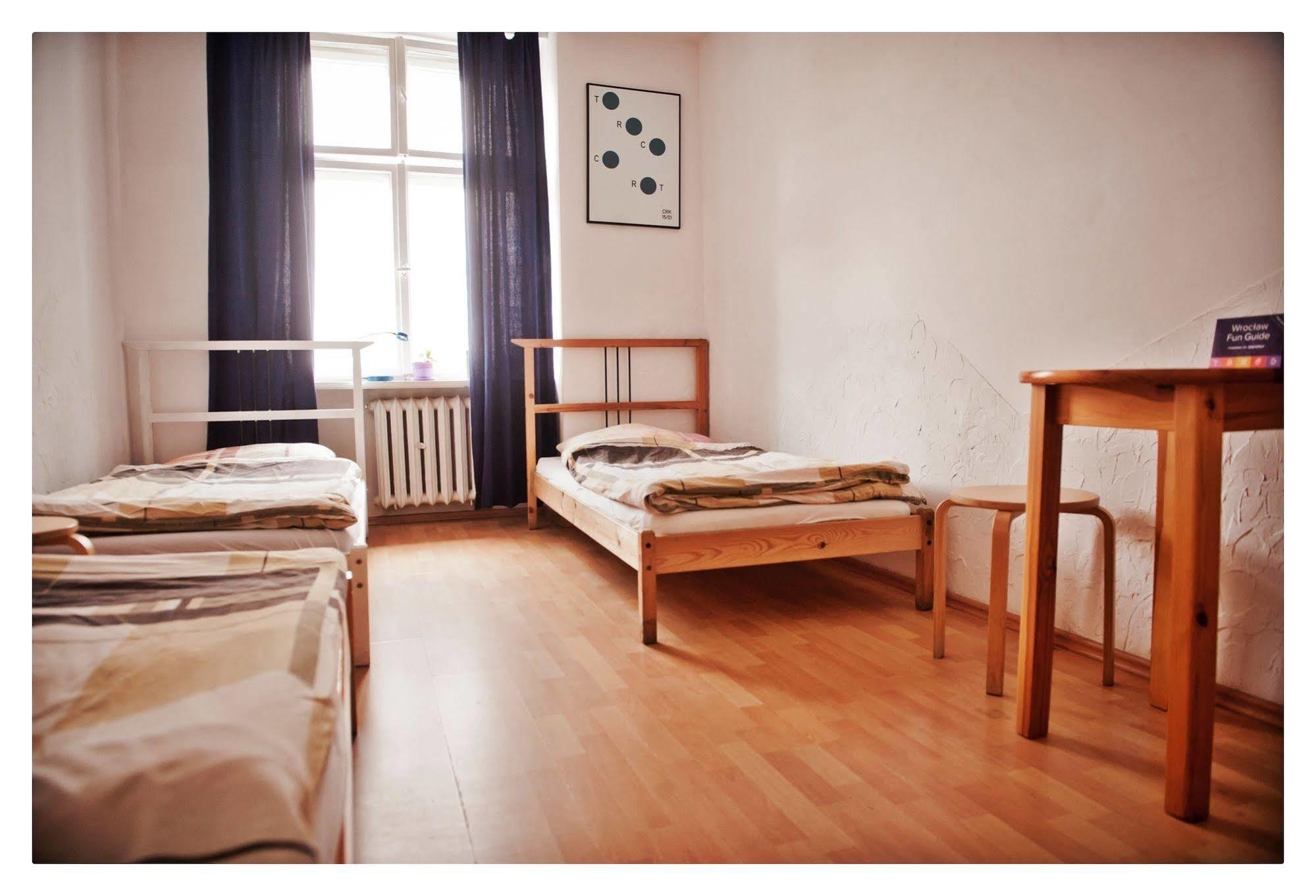 Hostel Bemma - Ozonowane Pokoje Breslávia Exterior foto