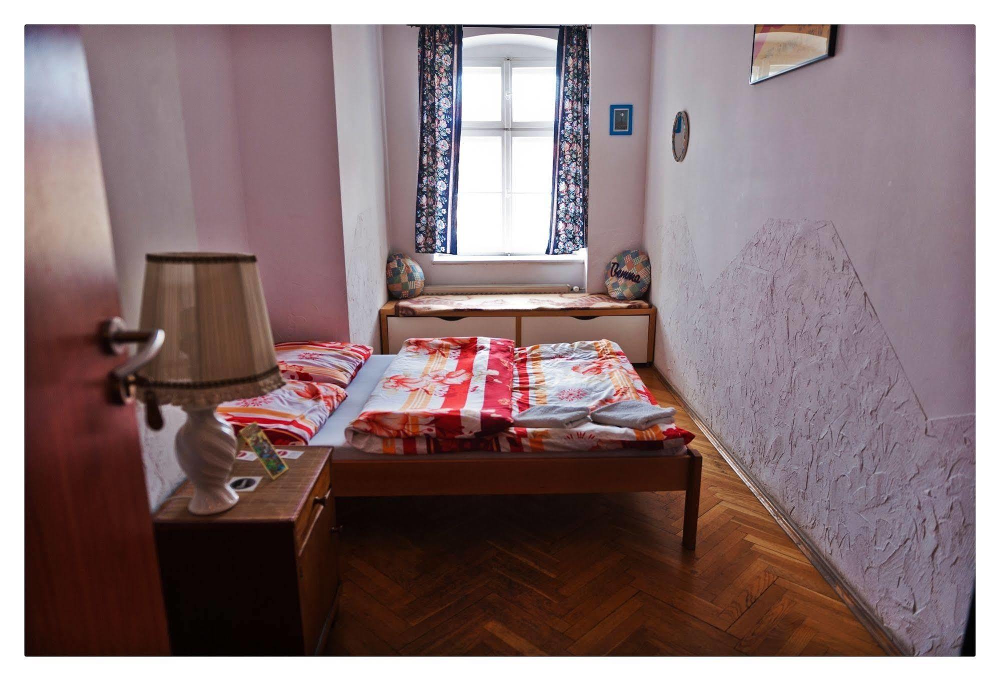 Hostel Bemma - Ozonowane Pokoje Breslávia Exterior foto