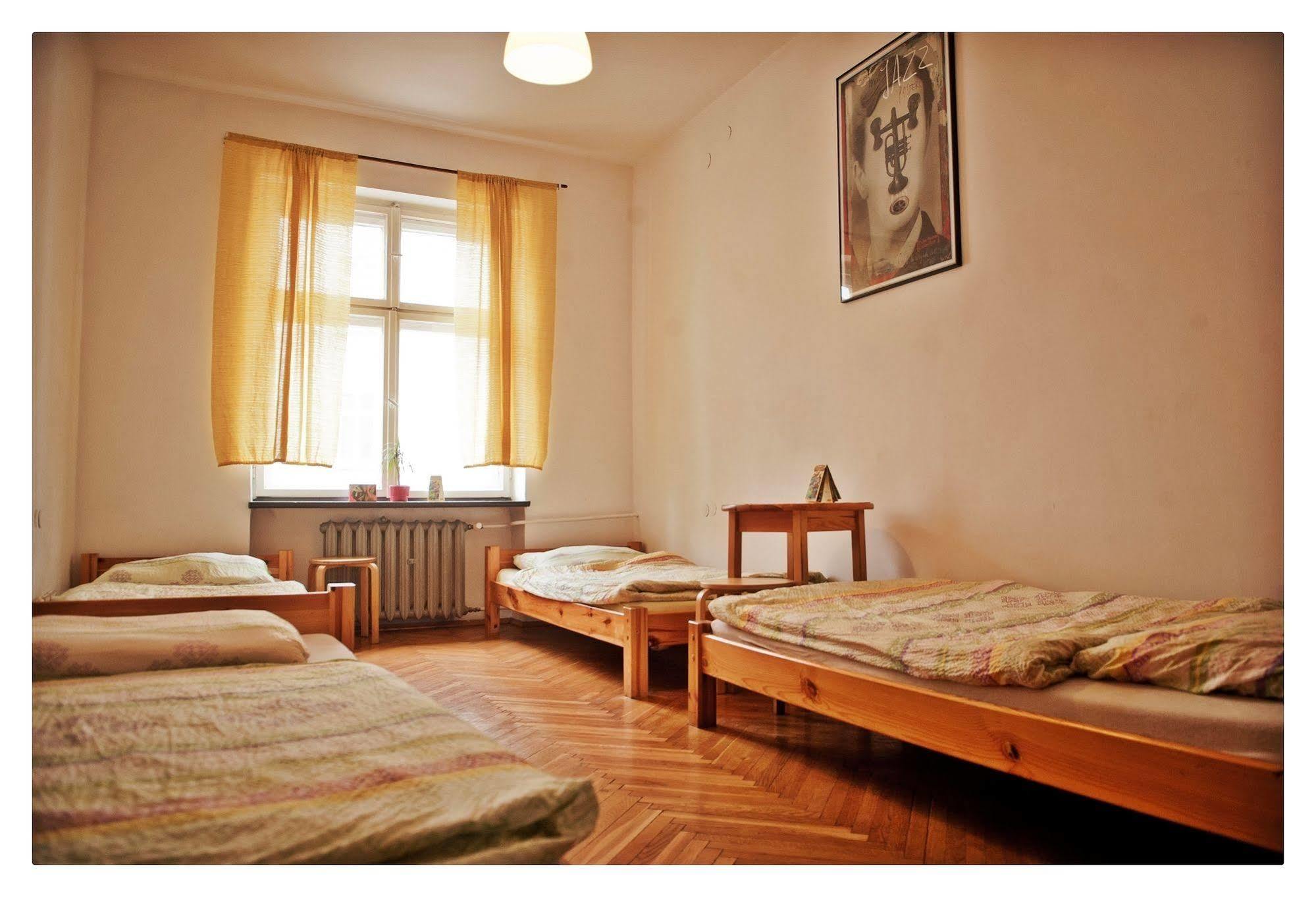 Hostel Bemma - Ozonowane Pokoje Breslávia Exterior foto